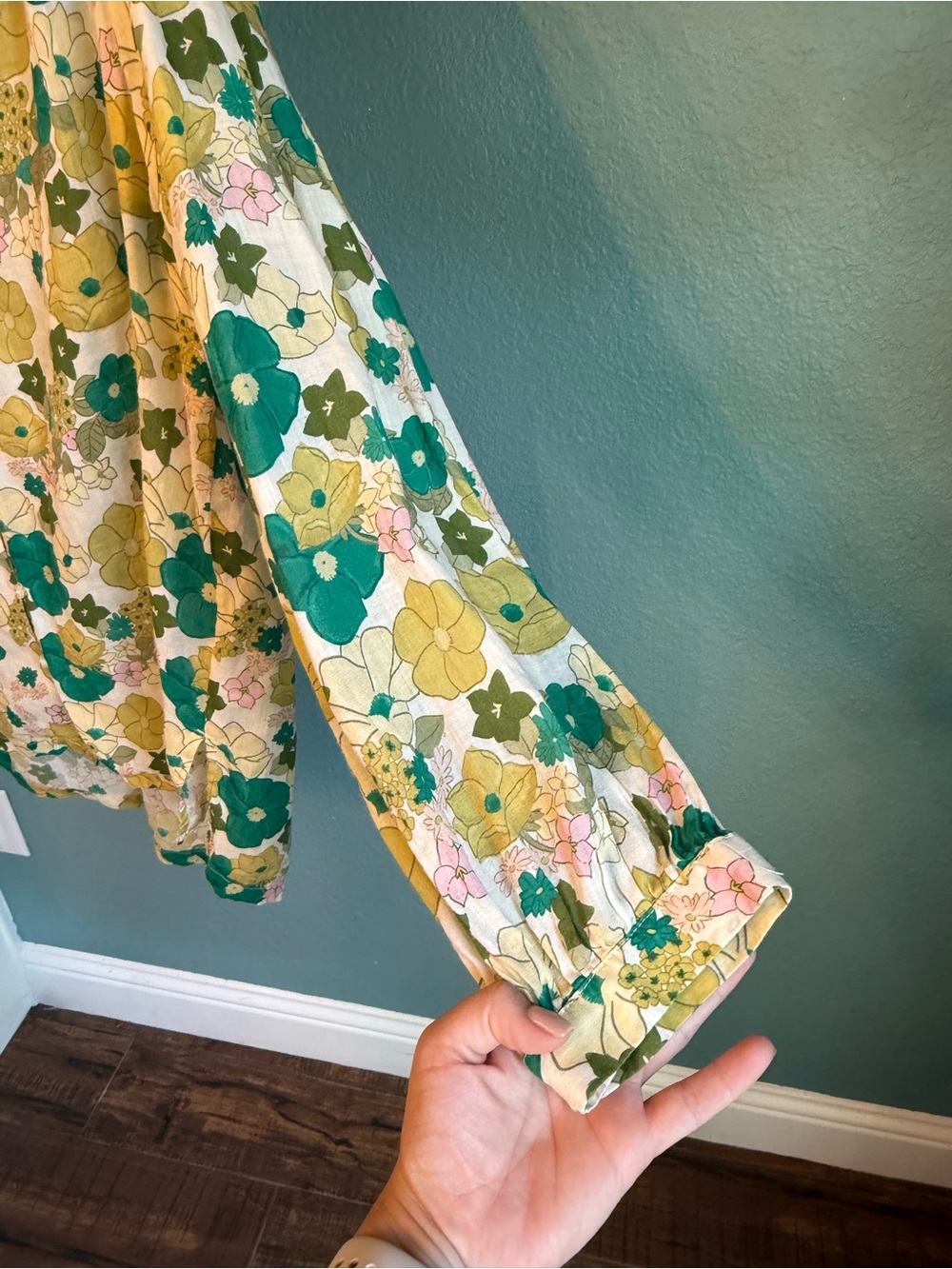 Trovata Birds of Paradis Floral Ruffle Collar Button Front Blouse L Boho Flowy - Picture 6 of 8